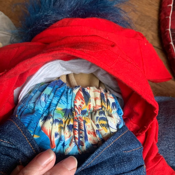 FOLKMANIS| Vintage, retired Zeke boy puppet. Blue hair. Red hoodie. - Picture 6 of 6